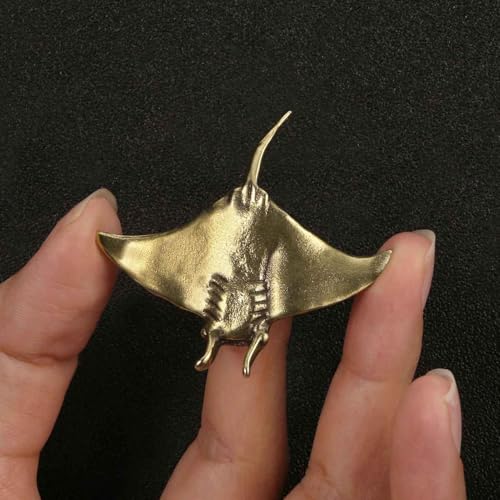 4Pcs Vintage Solid Brass Miniature Animal Figurine Desk Animal Ornament for Pet Enthusiasts Exquisite Collectible and Home Décor Accent (Manta Rays+Starfish 4Pcs) - color: Manta Rays+starfish 4pcs