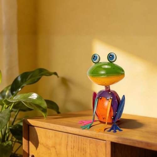 Frog Garden Decor Metal Yard Art - color: Green Frog