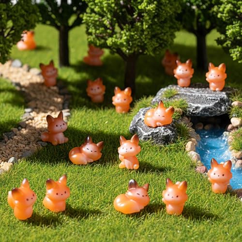 Geelin 60 Pcs Mini Resin Fox Figure Bulk Miniature Figurine - style: Fox