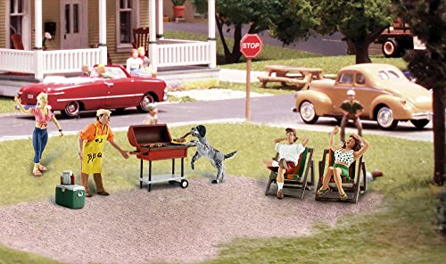 Woodland Track H0 - Figures at Barbecue - size: H0 scale