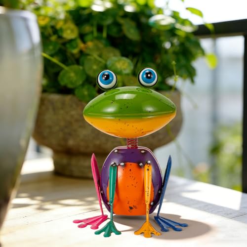 Frog Garden Decor Metal Yard Art - color: Green Frog